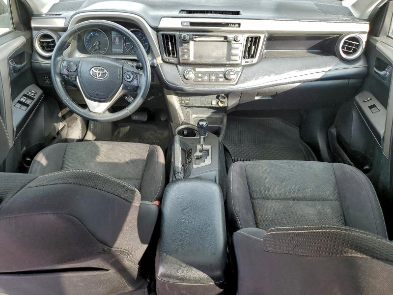 Фото 8 - TOYOTA RAV4