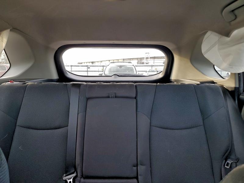 Фото 10 - TOYOTA RAV4