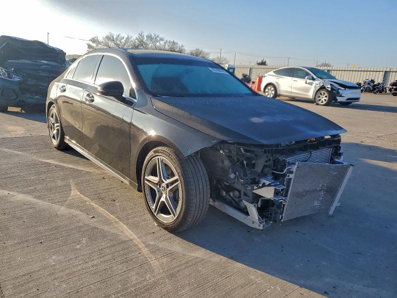 Фото 4 - MERCEDES-BENZ A-CLASS