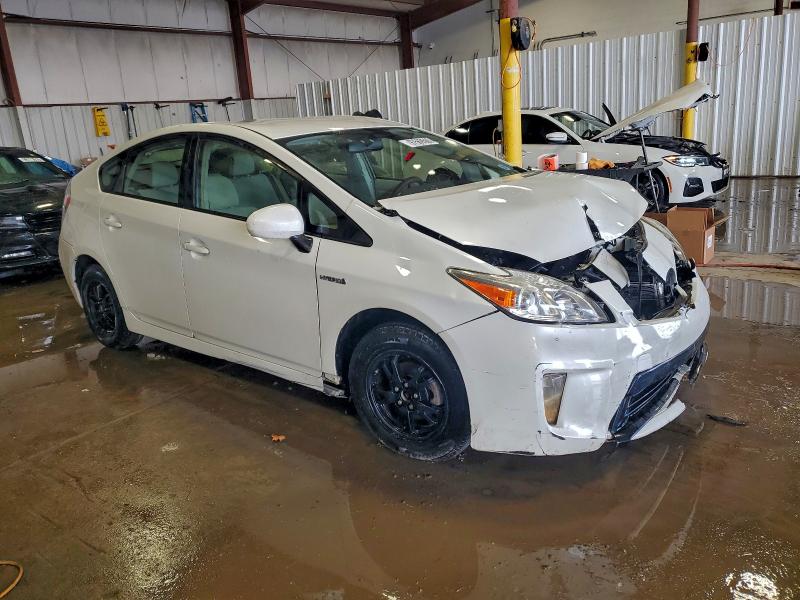 Фото 4 - TOYOTA PRIUS