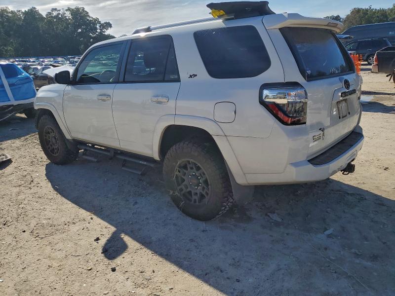 Фото 2 - TOYOTA 4RUNNER