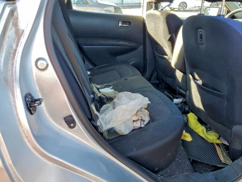 Фото 11 - NISSAN ROGUE