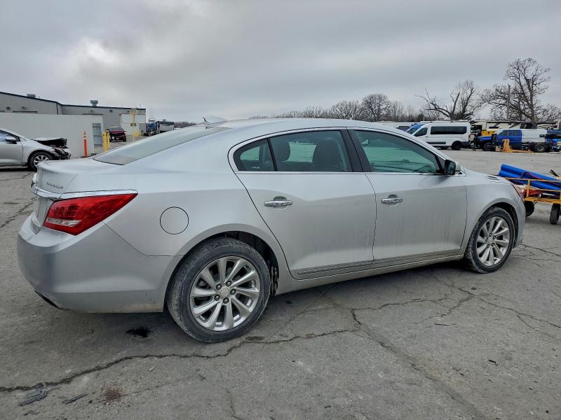 Фото 3 - BUICK LACROSSE