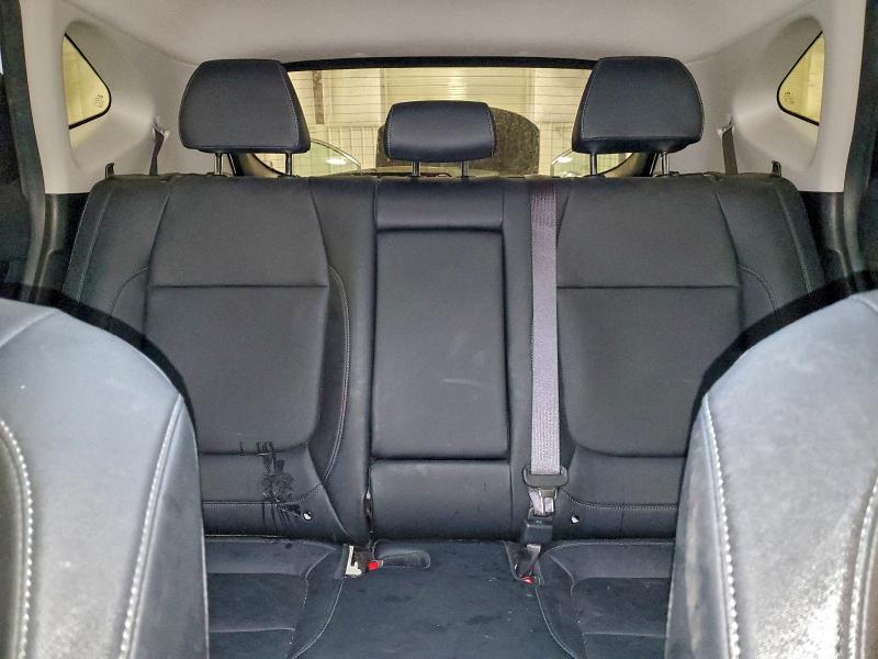 Фото 10 - KIA SELTOS