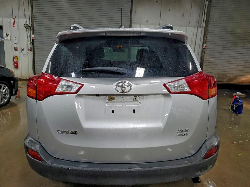 Фото 6 - TOYOTA RAV4