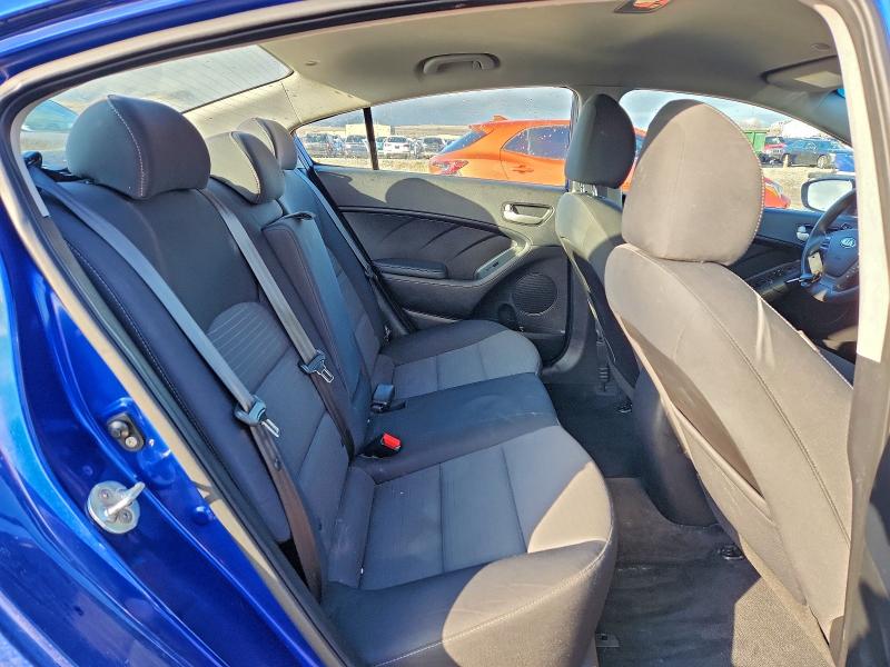 Фото 10 - KIA FORTE