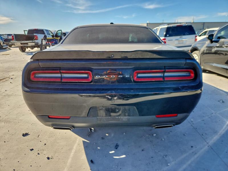 Фото 6 - DODGE CHALLENGER