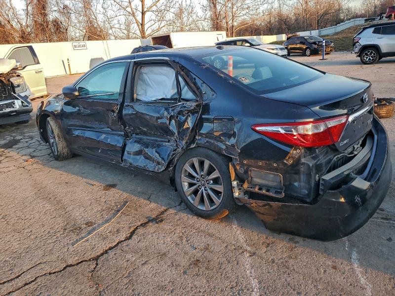 Фото 2 - TOYOTA CAMRY