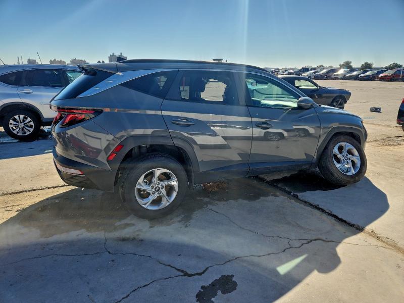 Фото 3 - HYUNDAI TUCSON