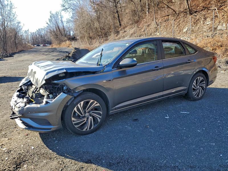 Фото 1 - VOLKSWAGEN JETTA