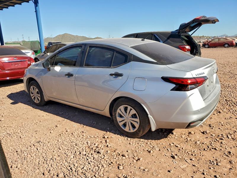 Фото 2 - NISSAN VERSA