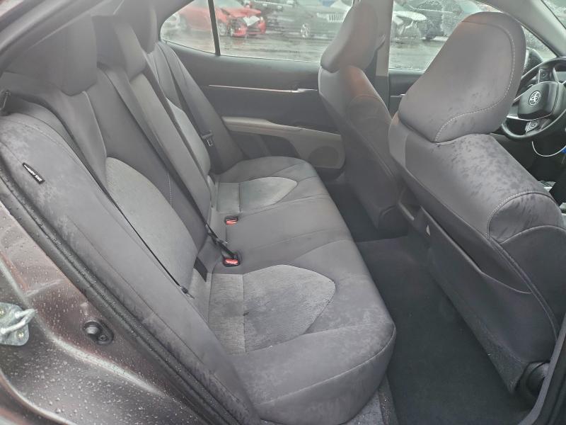 Фото 10 - TOYOTA CAMRY