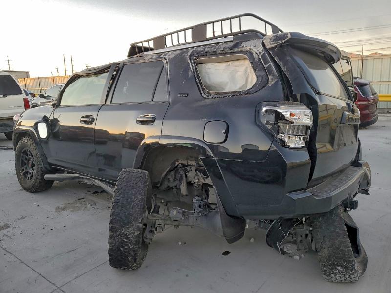 Фото 2 - TOYOTA 4RUNNER