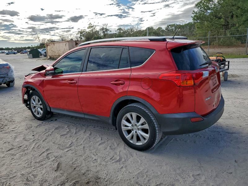 Фото 2 - TOYOTA RAV4