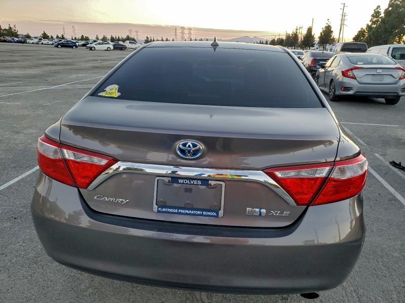 Фото 6 - TOYOTA CAMRY