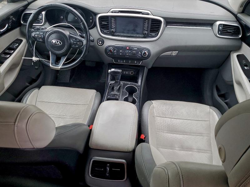 Фото 8 - KIA SORENTO