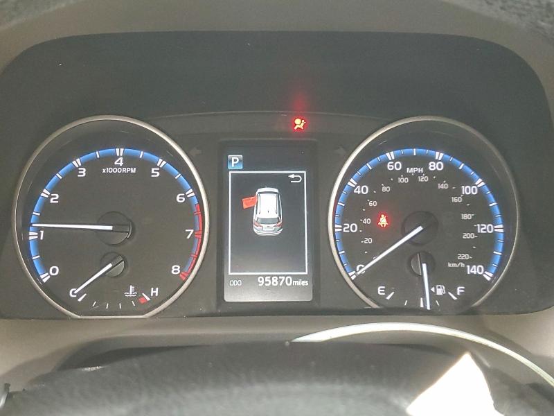 Фото 9 - TOYOTA RAV4