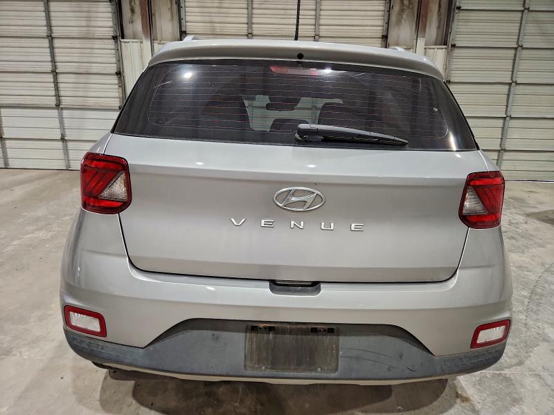 Фото 6 - HYUNDAI VENUE