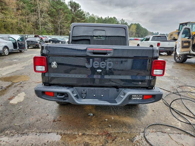 Фото 6 - JEEP GLADIATOR