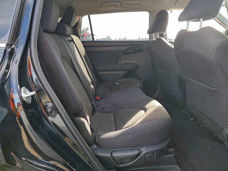 Фото 11 - TOYOTA HIGHLANDER