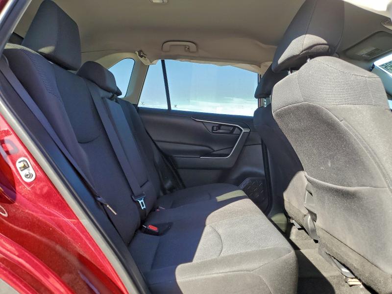 Фото 11 - TOYOTA RAV4