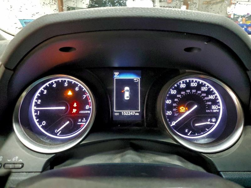 Фото 9 - TOYOTA CAMRY