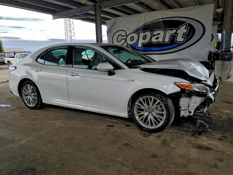 Фото 4 - TOYOTA CAMRY