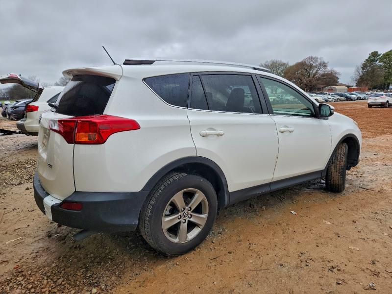 Фото 3 - TOYOTA RAV4