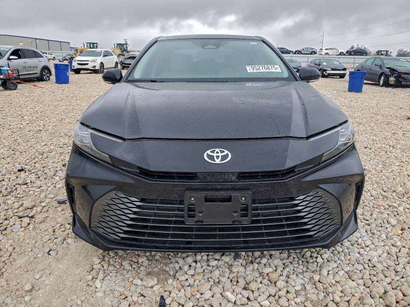 Фото 5 - TOYOTA CAMRY