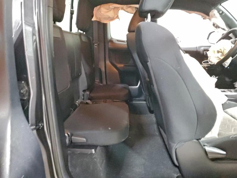 Фото 10 - TOYOTA TACOMA