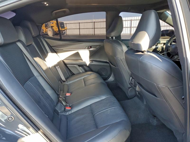 Фото 10 - TOYOTA CAMRY