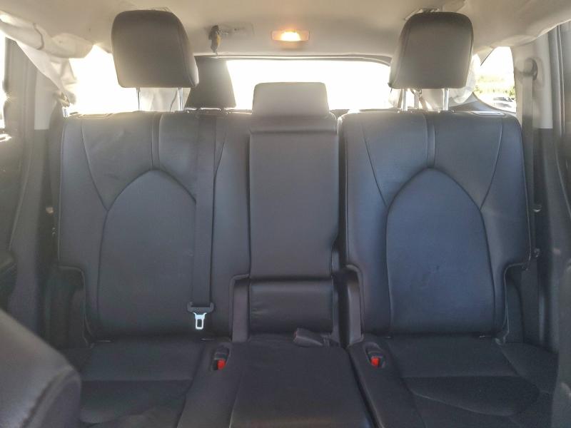 Фото 10 - TOYOTA HIGHLANDER