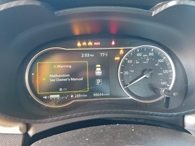 Фото 9 - NISSAN VERSA