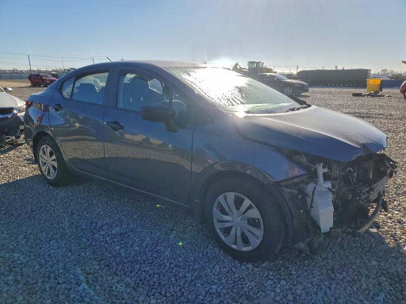 Фото 4 - NISSAN VERSA