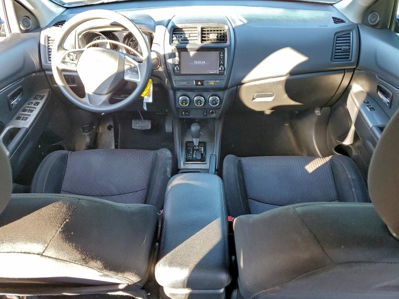 Фото 8 - MITSUBISHI OUTLANDER