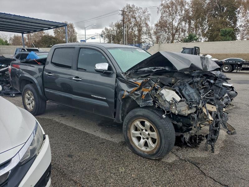 Фото 4 - TOYOTA TACOMA