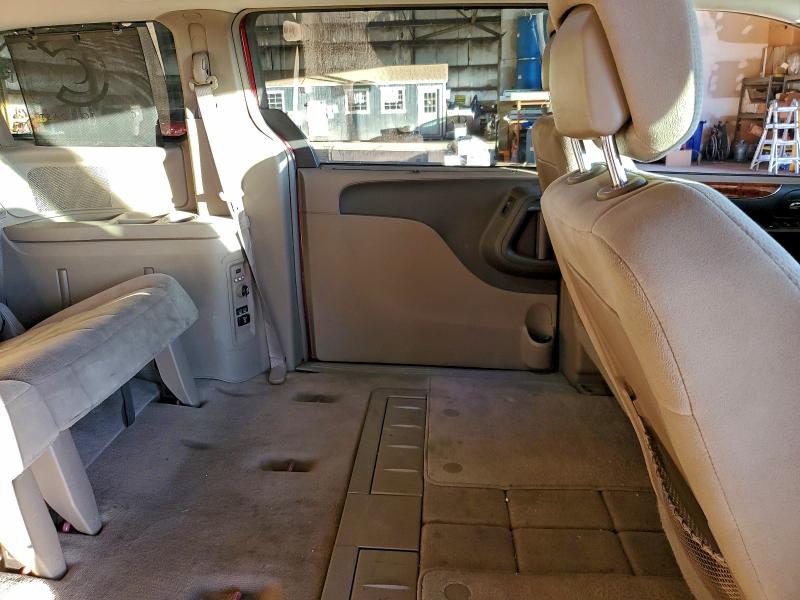 Фото 11 - CHRYSLER MINIVAN