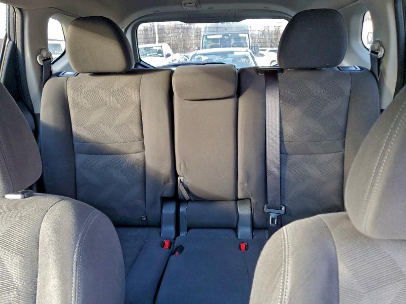 Фото 10 - NISSAN ROGUE