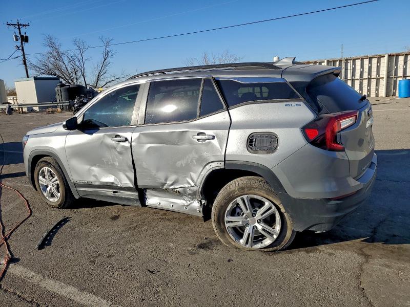 Фото 2 - GMC TERRAIN