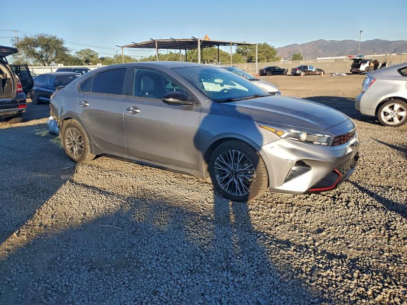 Фото 4 - KIA FORTE