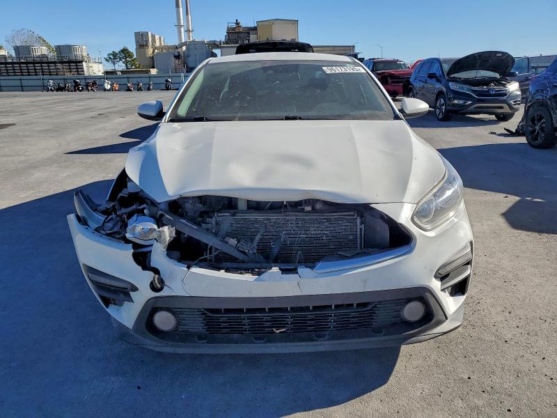 Фото 5 - KIA FORTE