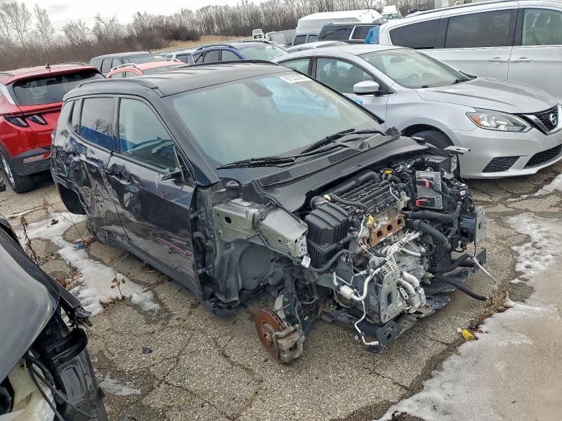 Фото 4 - JEEP COMPASS