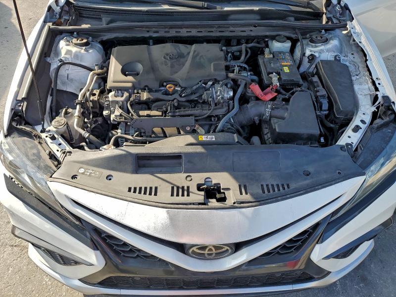 Фото 11 - TOYOTA CAMRY