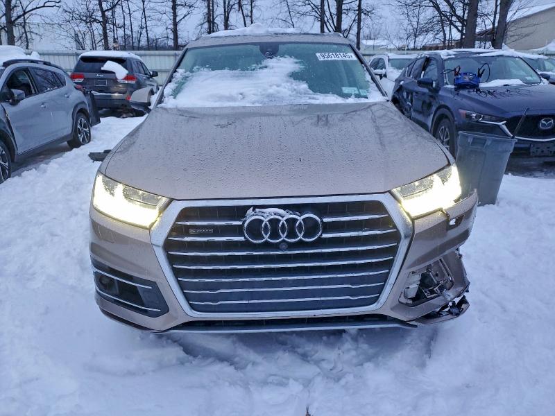 Фото 5 - AUDI Q7