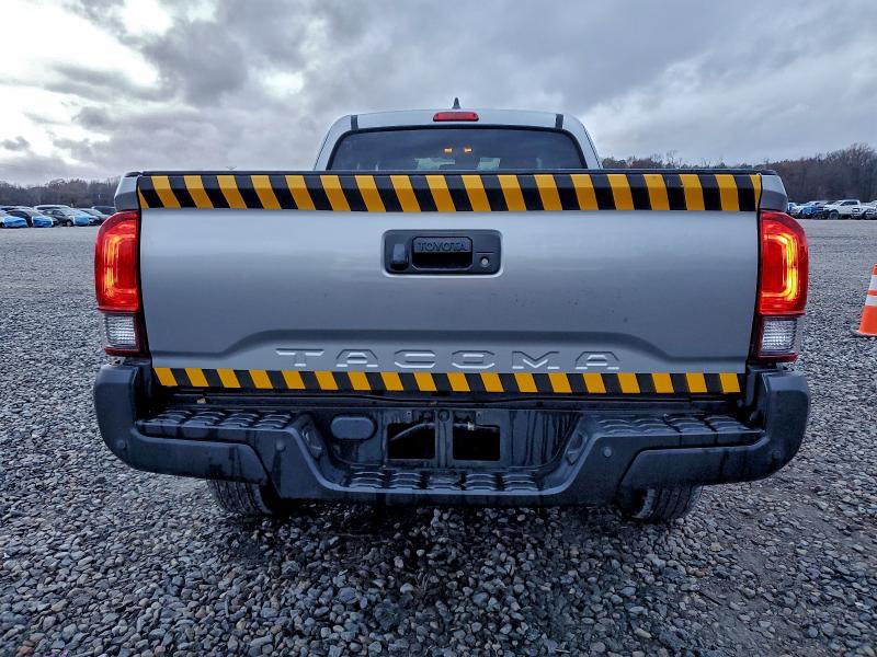 Фото 6 - TOYOTA TACOMA