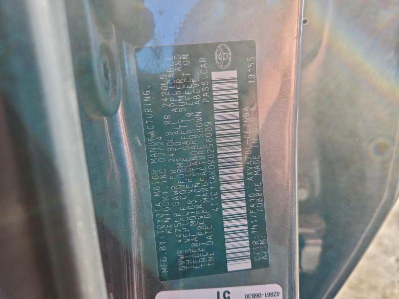 Фото 13 - TOYOTA CAMRY