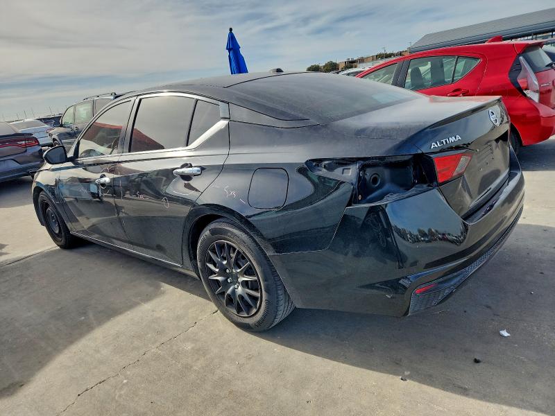 Фото 2 - NISSAN ALTIMA