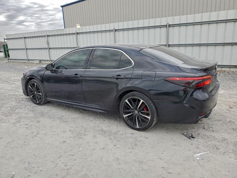 Фото 2 - TOYOTA CAMRY