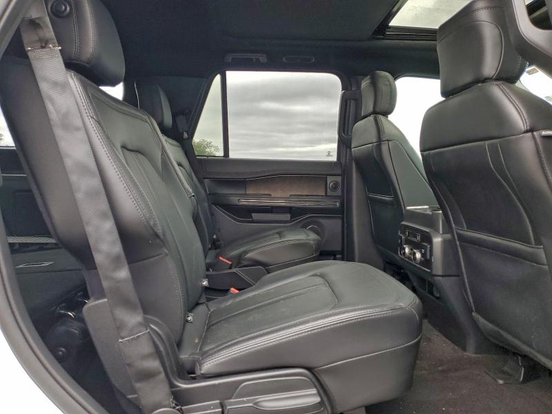 Фото 10 - FORD EXPEDITION