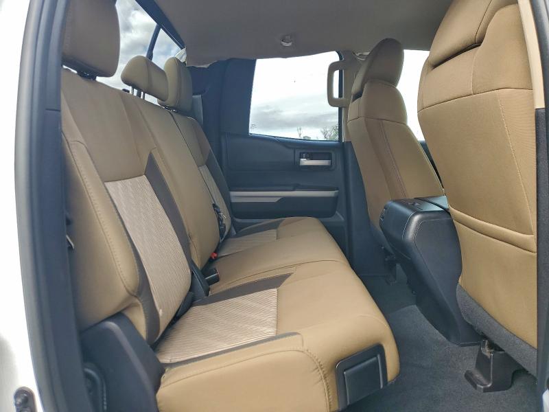 Фото 10 - TOYOTA TUNDRA